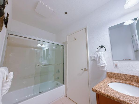 324 Catalpa Street 206, San Mateo CA 94401
