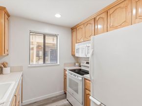 576 W Parr Avenue 1, Los Gatos CA 95032