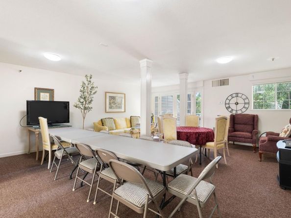 576 W Parr Avenue 1, Los Gatos CA 95032