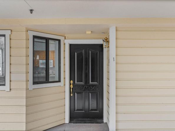 576 W Parr Avenue 1, Los Gatos CA 95032