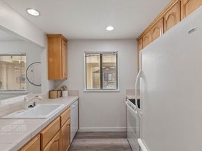 576 W Parr Avenue 1, Los Gatos CA 95032