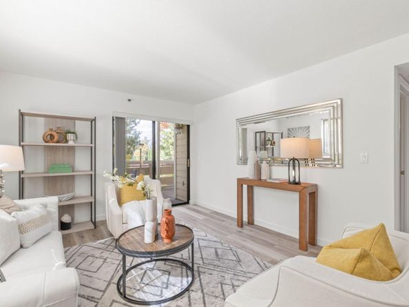 576 W Parr Avenue 1, Los Gatos CA 95032