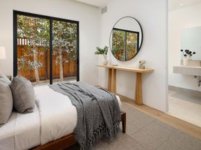 1480 Bryant Street, Palo Alto CA 94301