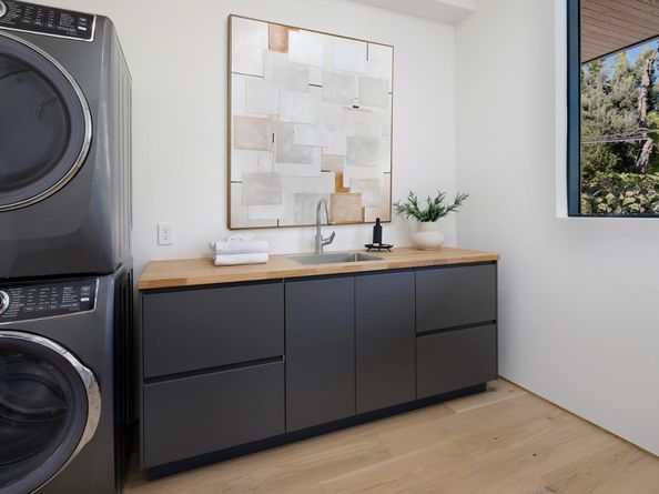 1480 Bryant Street, Palo Alto CA 94301