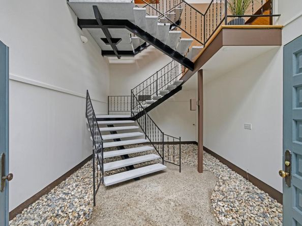 435 Golden Oak Drive, Portola Valley CA 94028