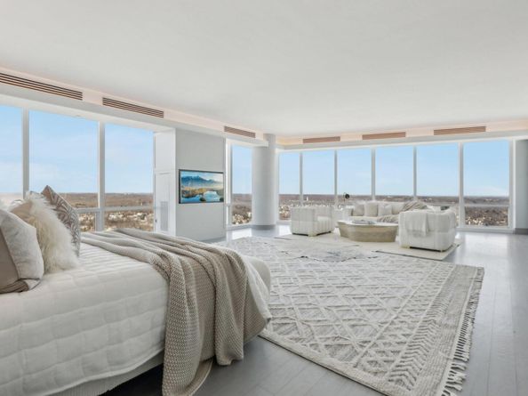 5 Renaissance Square PH41C, White Plains NY 10601