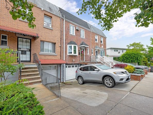 66-48 73rd Place, Middle Village NY 11379