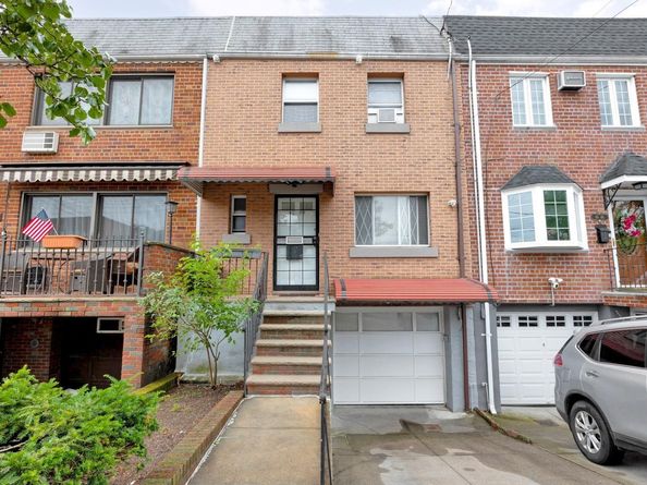 66-48 73rd Place, Middle Village NY 11379