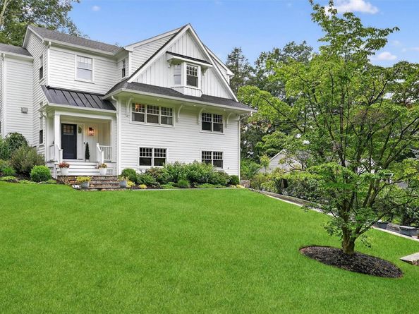 29 Cedar Lane, Pleasantville NY 10570