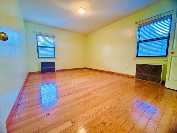 196-58 69th Avenue 1, Fresh Meadows NY 11365