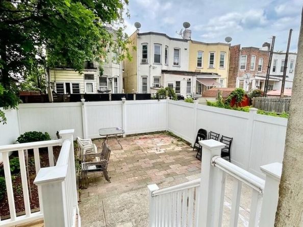10411 89th Avenue, Richmond Hill NY 11418