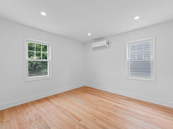 24005 Weller Avenue, Rosedale NY 11422