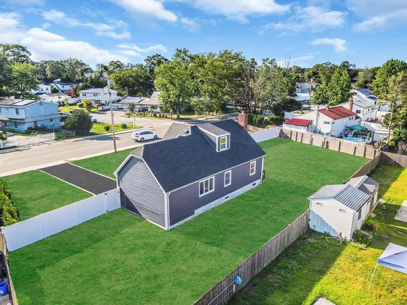 105 Commack Road, North Babylon NY 11703