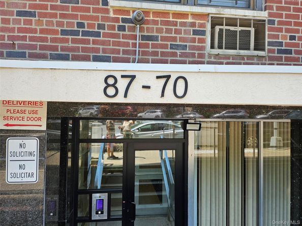 87-70 173 Street 5N, Jamaica NY 11432