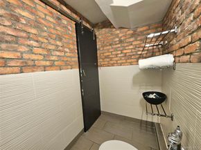 87-70 173 Street 5N, Jamaica NY 11432