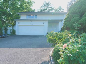 23 Clinton Lane