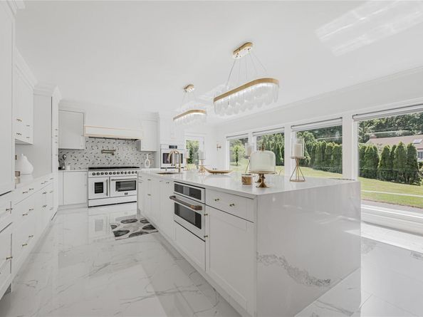 3 Fairview Lane, Glen Cove NY 11542