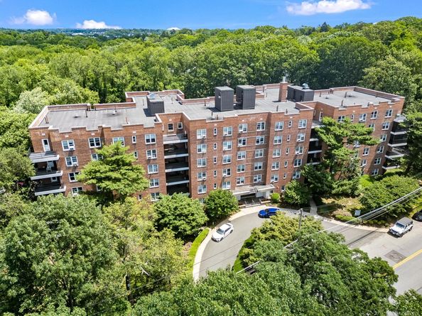 1133 Midland Avenue 4L, Bronxville NY 10708