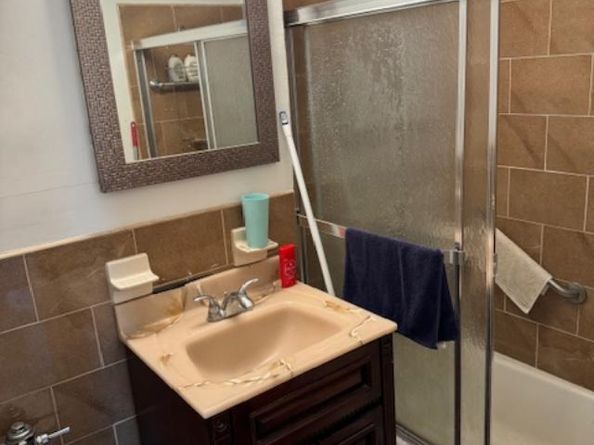 87-10 149th Avenue 5D, Howard Beach NY 11414