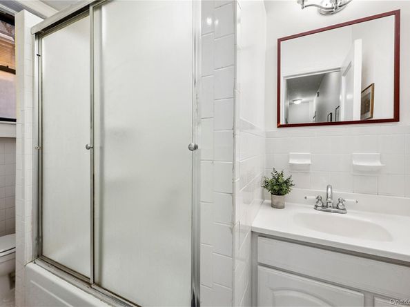 611 W 111 Street 6, New York (Manhattan) NY 10025