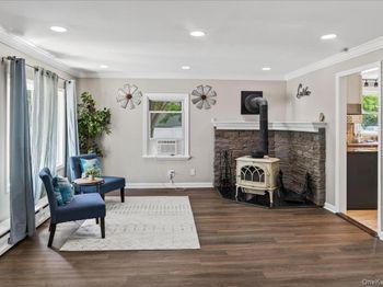 4 Myrtle Lane