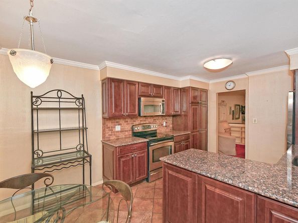 46 Manors Drive, Jericho NY 11753