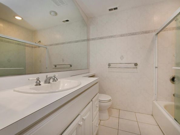 46 Manors Drive, Jericho NY 11753