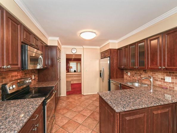 46 Manors Drive, Jericho NY 11753