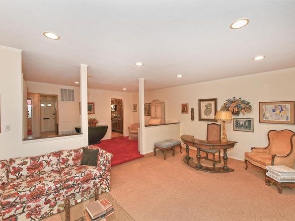 46 Manors Drive, Jericho NY 11753