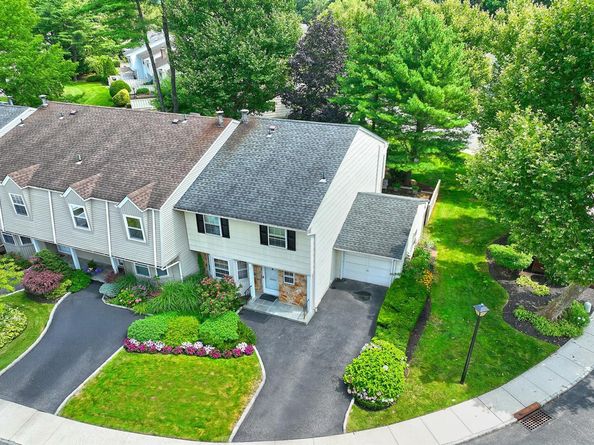 46 Manors Drive, Jericho NY 11753