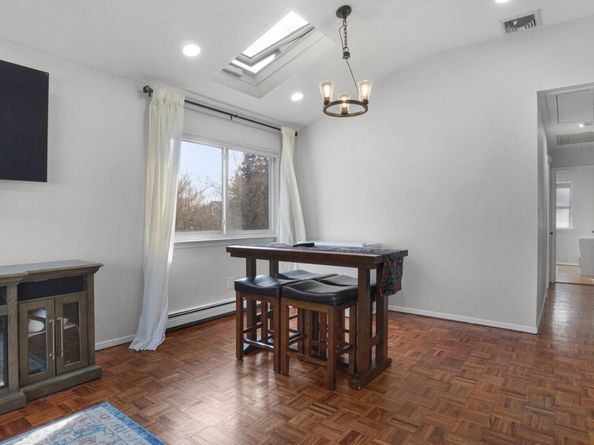 23 Madeline Lane, West Babylon NY 11704