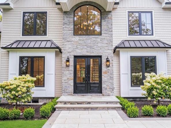 115 Weeks Drive, Dix Hills NY 11746