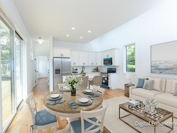 518 Maple Avenue S, Flanders NY 11901
