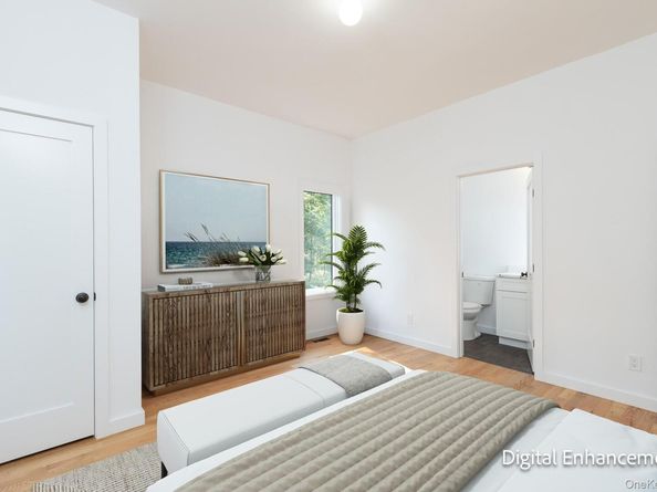 518 Maple Avenue S, Flanders NY 11901