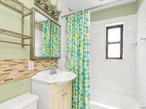 1205 E Broadway F13, Hewlett NY 11557