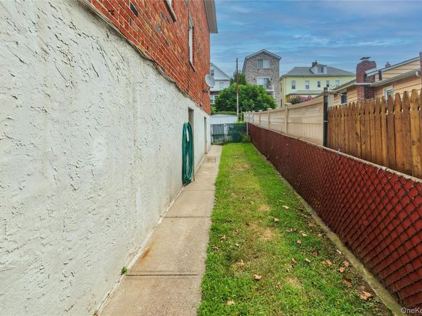 926 Vincent Avenue, Bronx NY 10465