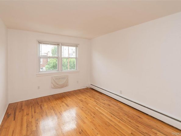926 Vincent Avenue, Bronx NY 10465