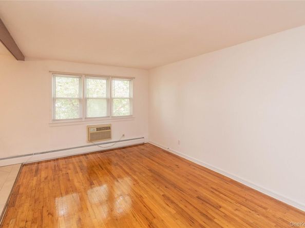 926 Vincent Avenue, Bronx NY 10465