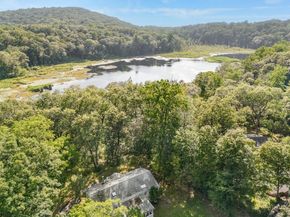36 Colabaugh Pond Road, Croton-on-Hudson NY 10520