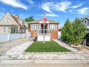 86 West Boulevard, East Rockaway NY 11518