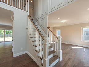 9 E Madison Street, East Islip NY 11730