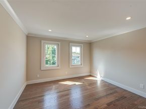 9 E Madison Street, East Islip NY 11730
