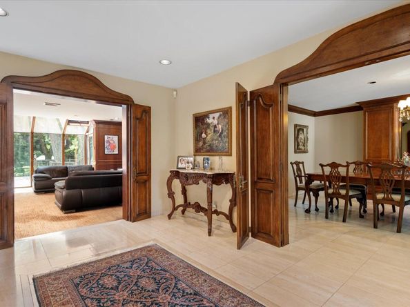 14 Pine Drive, Woodbury NY 11797