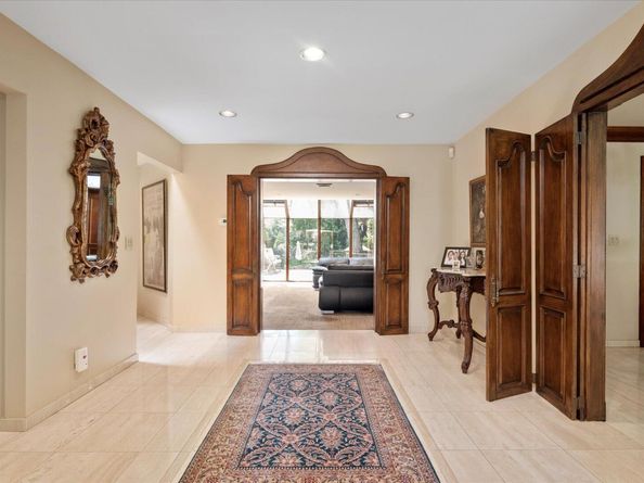14 Pine Drive, Woodbury NY 11797