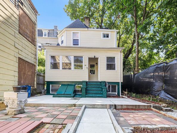 264 Woodworth Avenue, Yonkers NY 10701