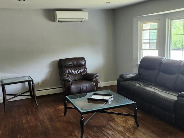 316 Mount Pleasant Road, Hauppauge NY 11788