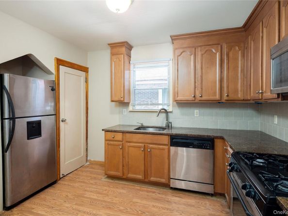 16923 144th Road, Springfield Gardens NY 11434