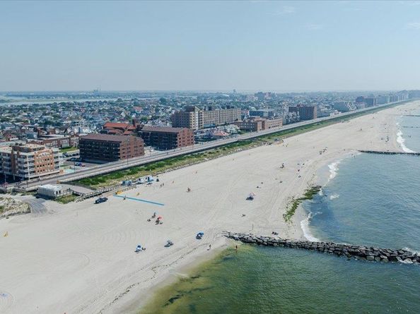 101 California Street, Long Beach NY 11561