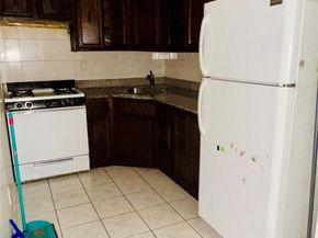 240-29 68th Avenue 14, Douglaston NY 11362