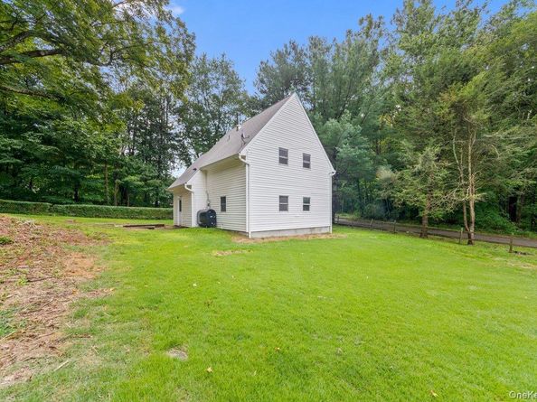 24 Skylark Drive, Cortlandt Manor NY 10567